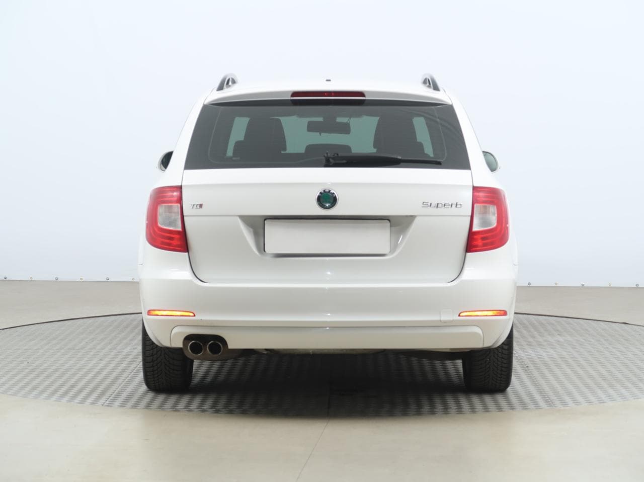 2011 Škoda SUPERB - 6