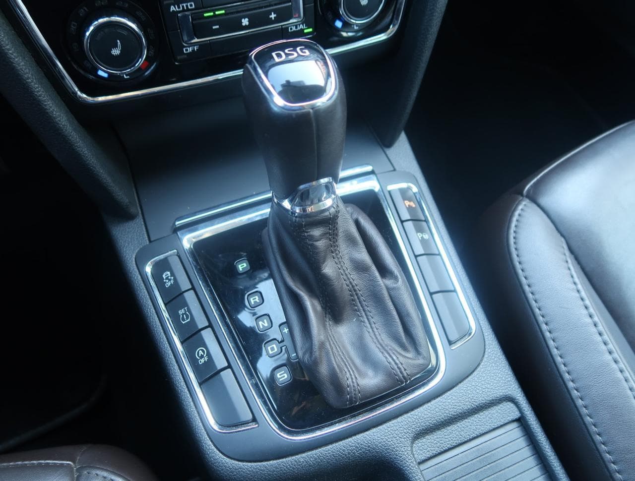 2013 Škoda SUPERB - 21