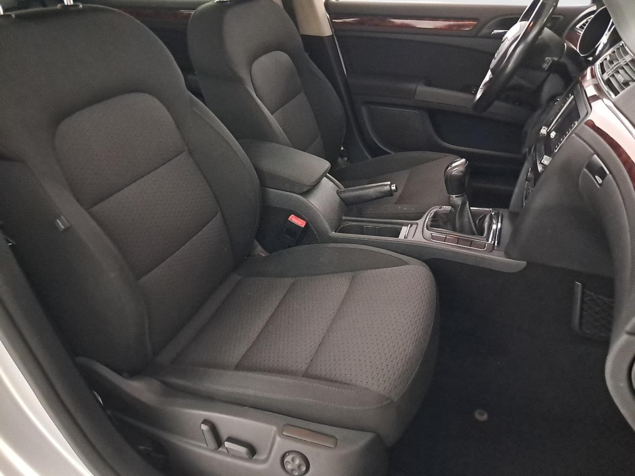 2010 Škoda SUPERB - 12