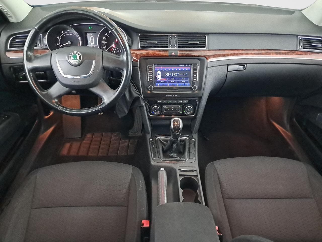 2010 Škoda SUPERB - 10