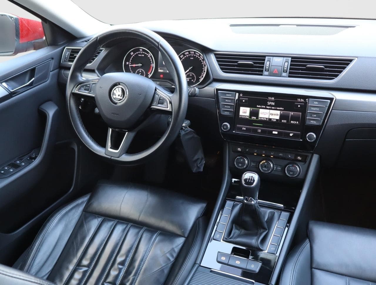 2016 Škoda SUPERB - 14