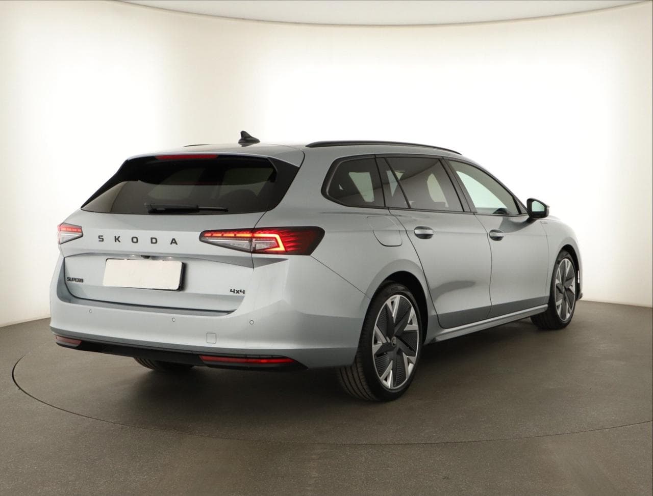 2025 Škoda SUPERB - 7