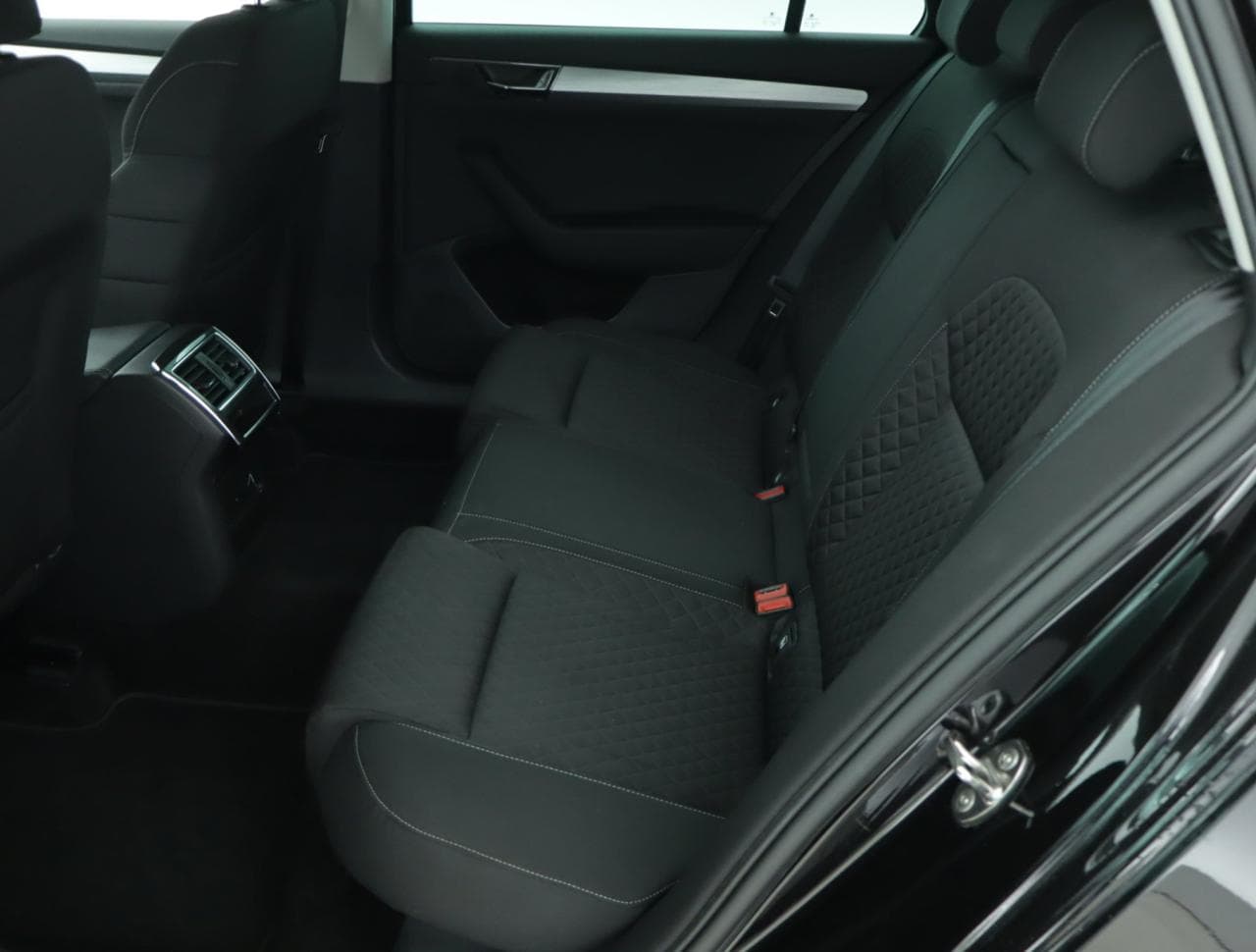 2021 Škoda SUPERB - 34