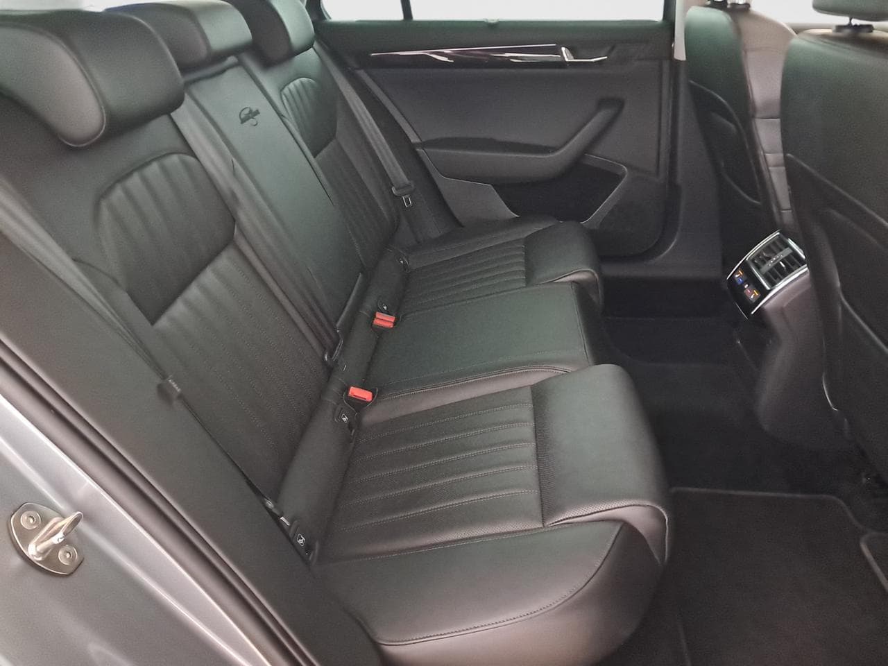 2017 Škoda SUPERB - 13