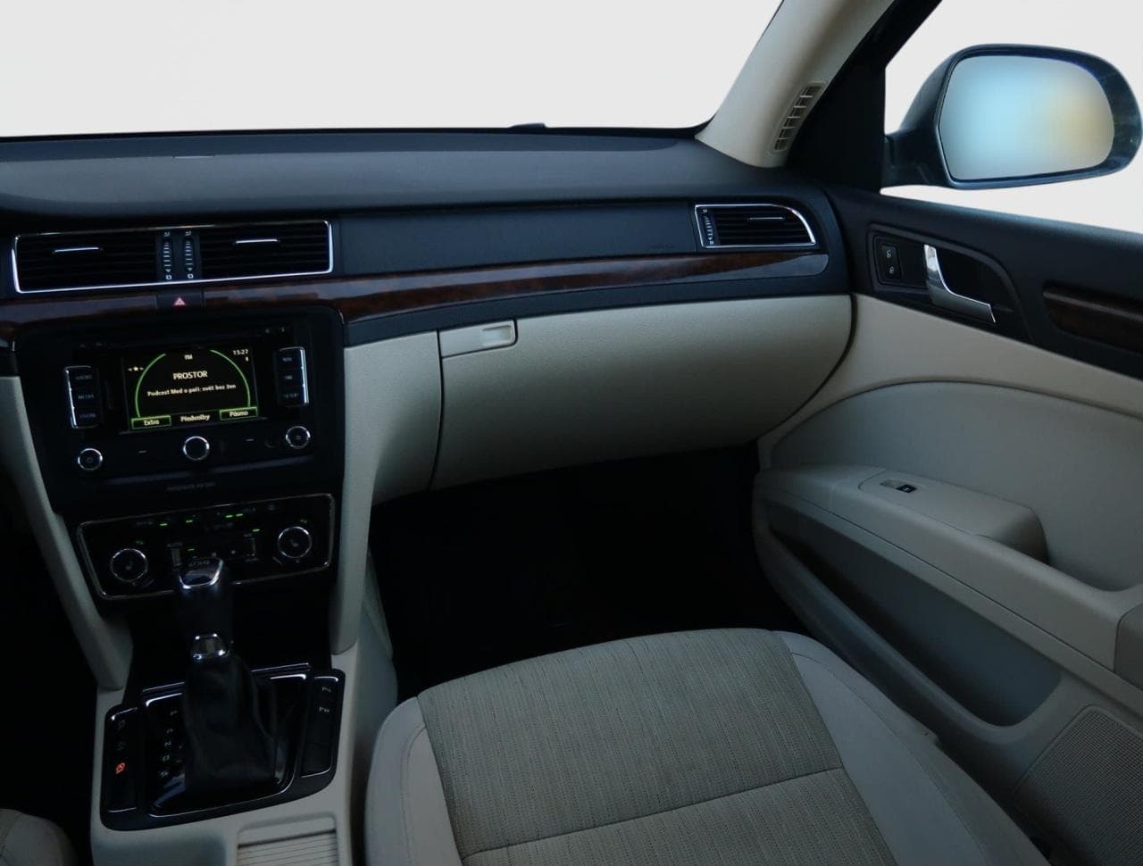 2014 Škoda SUPERB - 11