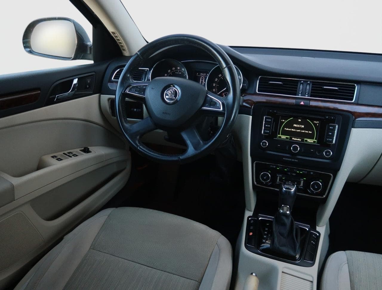 2014 Škoda SUPERB - 9