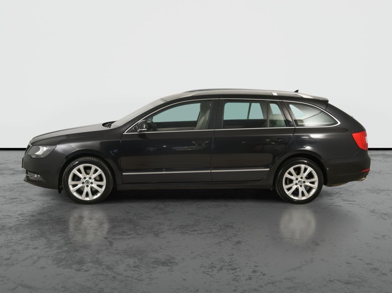 2014 Škoda SUPERB - 4