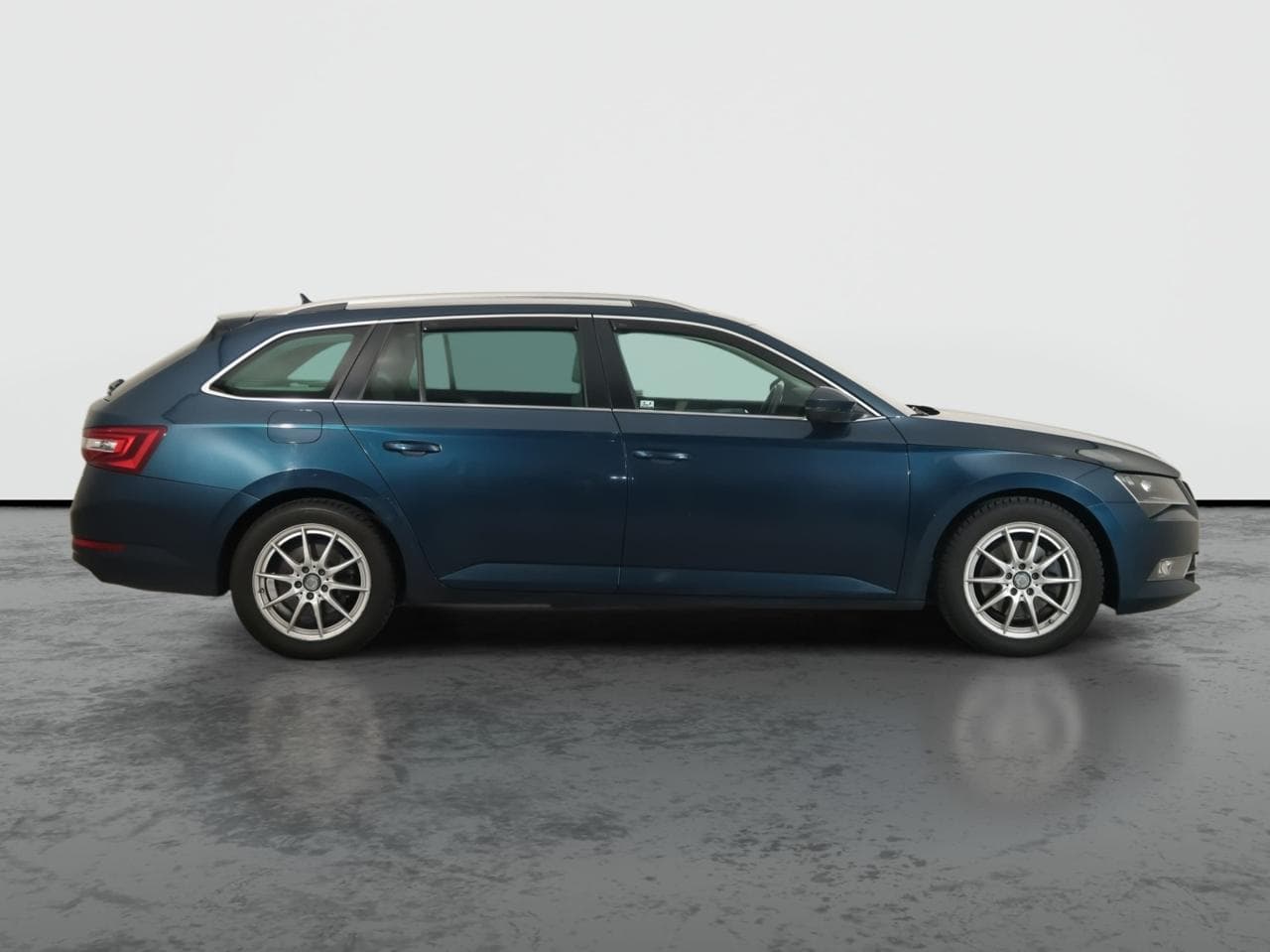 2015 Škoda SUPERB - 8
