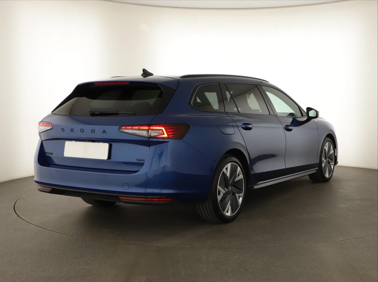 2025 Škoda SUPERB - 9
