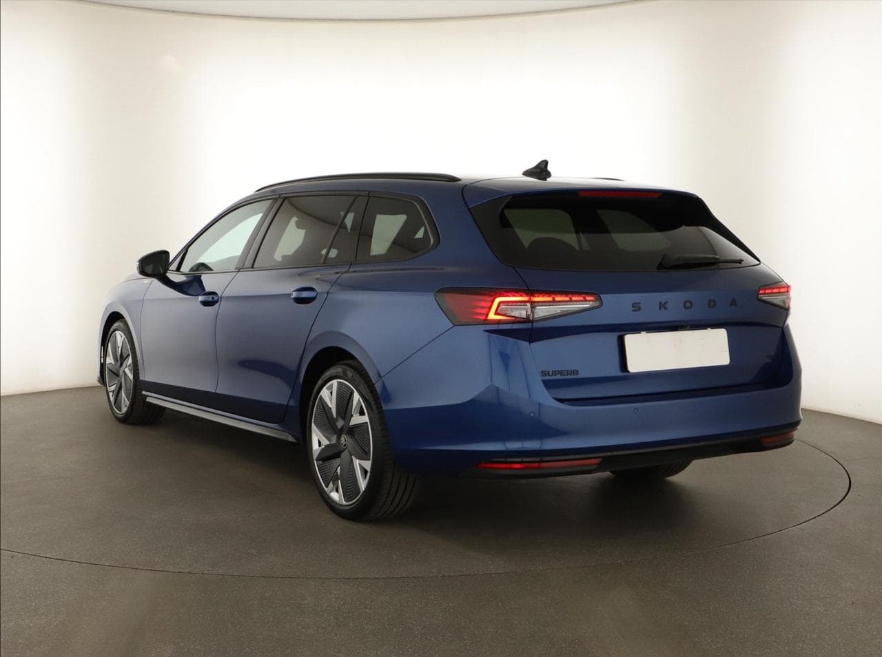 2025 Škoda SUPERB - 5