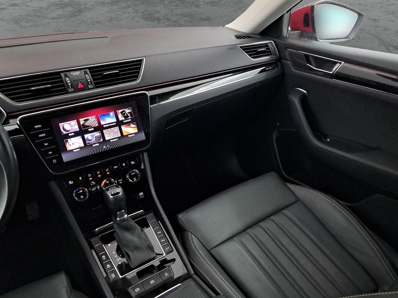 2020 Škoda SUPERB - 12