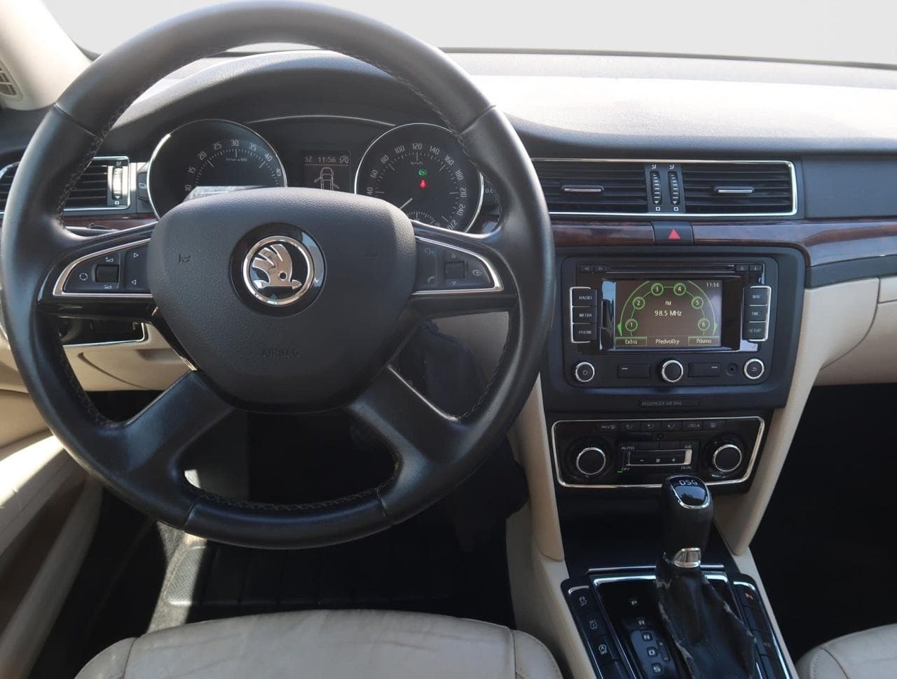 2014 Škoda SUPERB - 10
