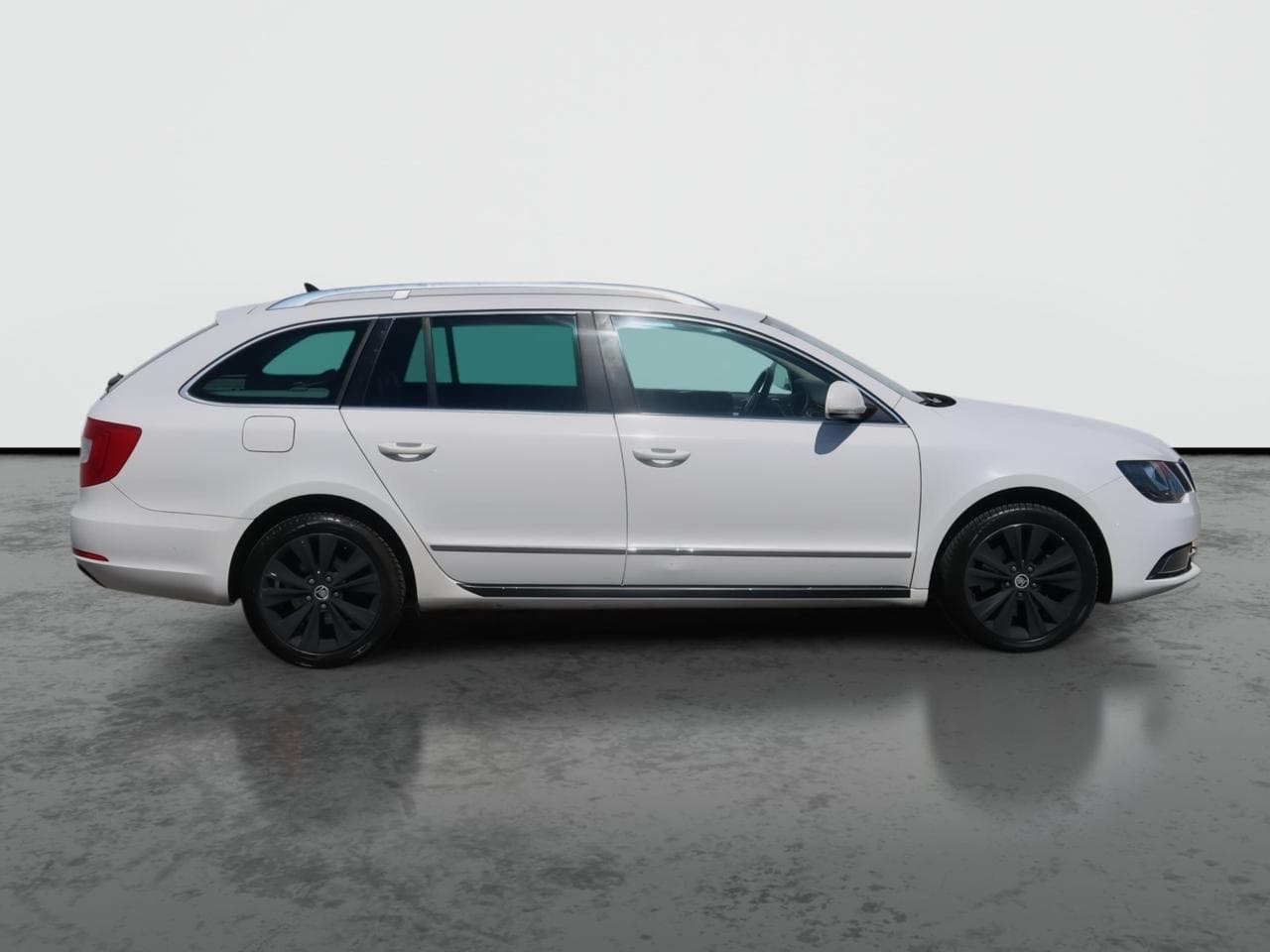 2014 Škoda SUPERB - 8