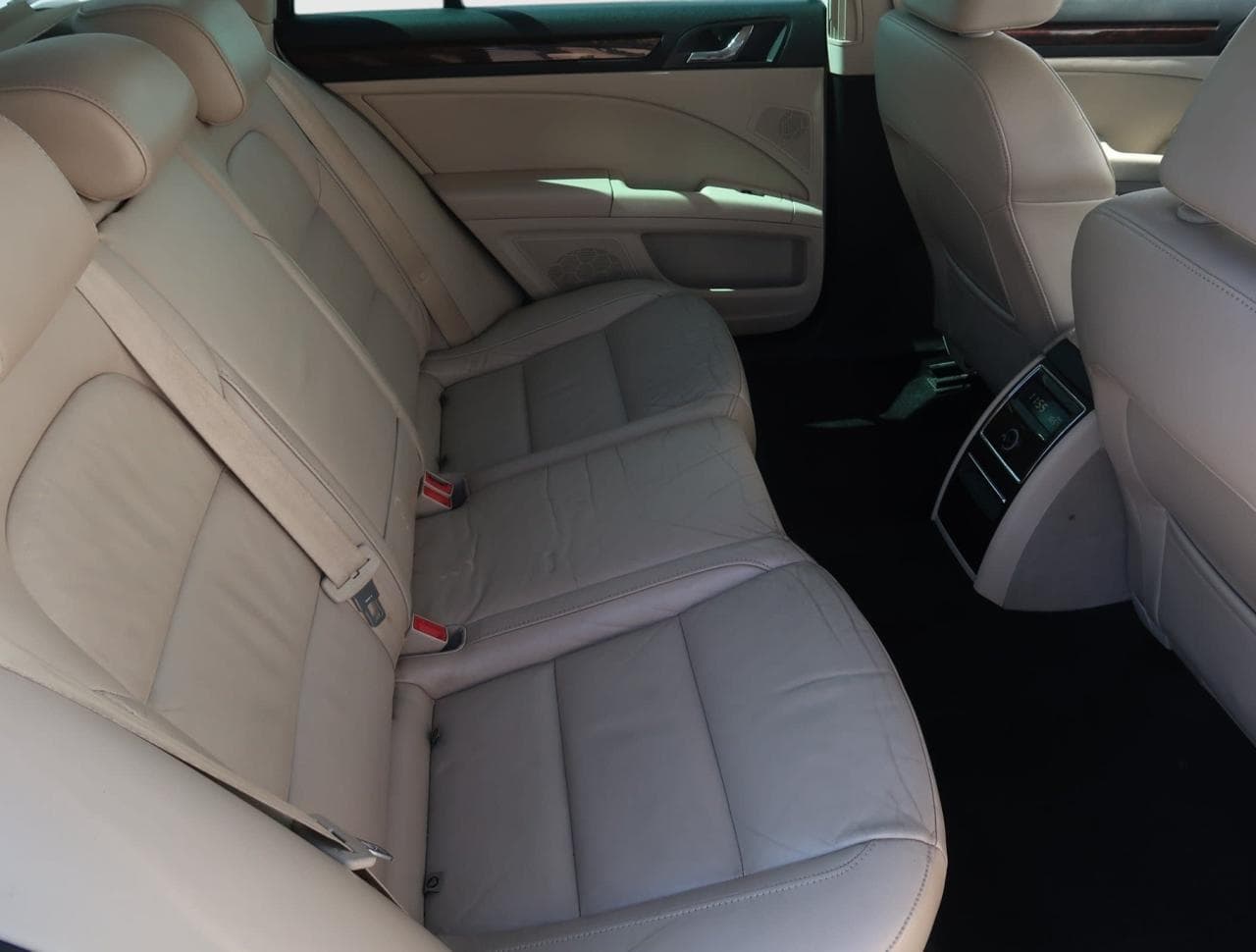 2014 Škoda SUPERB - 13