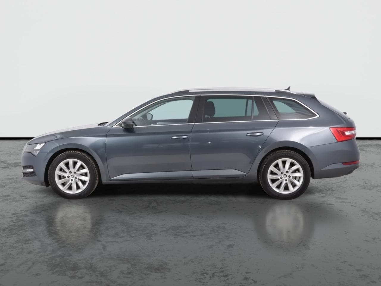 2021 Škoda SUPERB - 4
