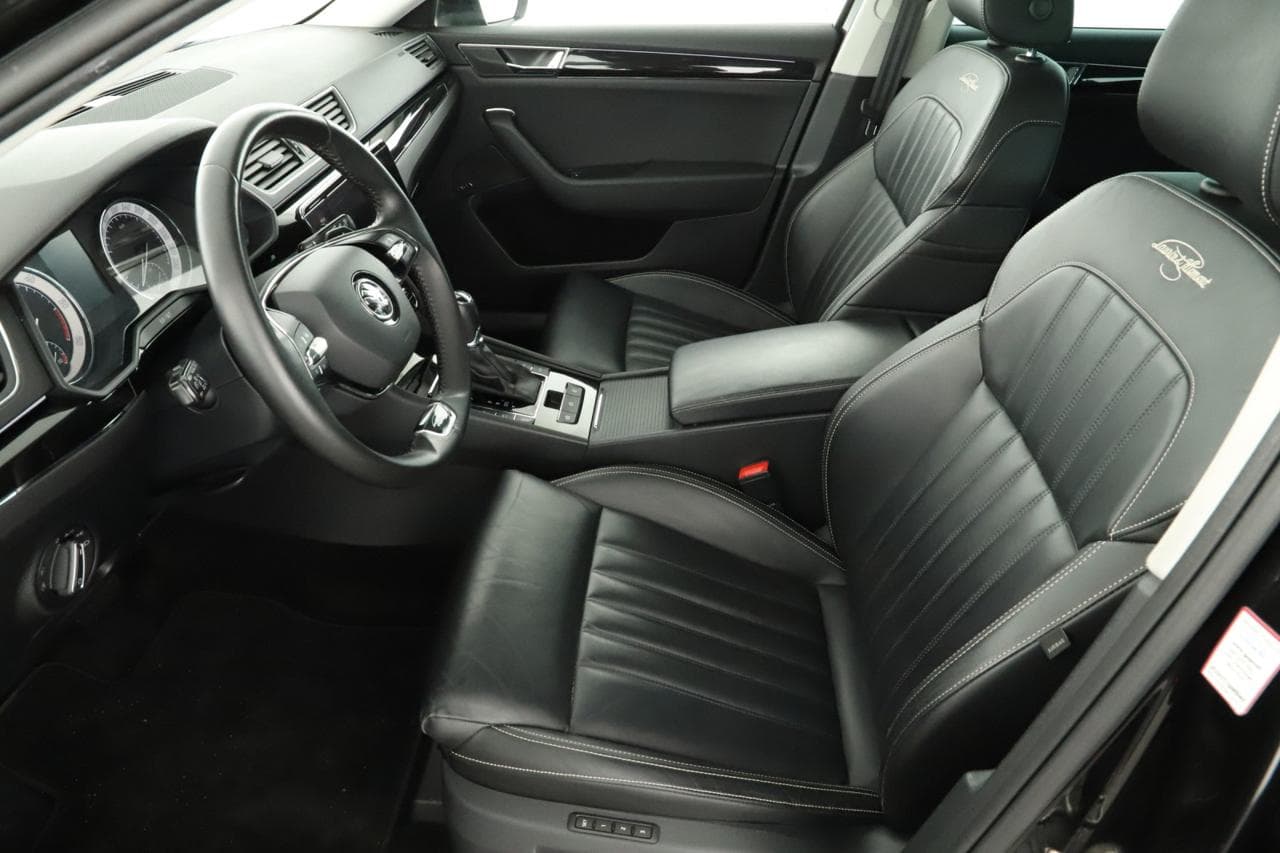 2020 Škoda SUPERB - 24