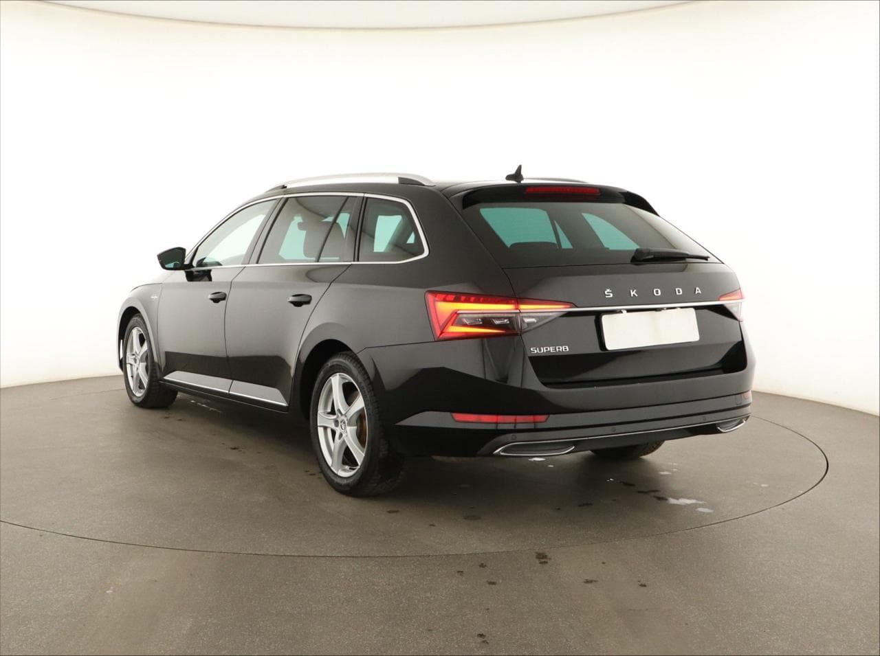 2020 Škoda SUPERB - 9