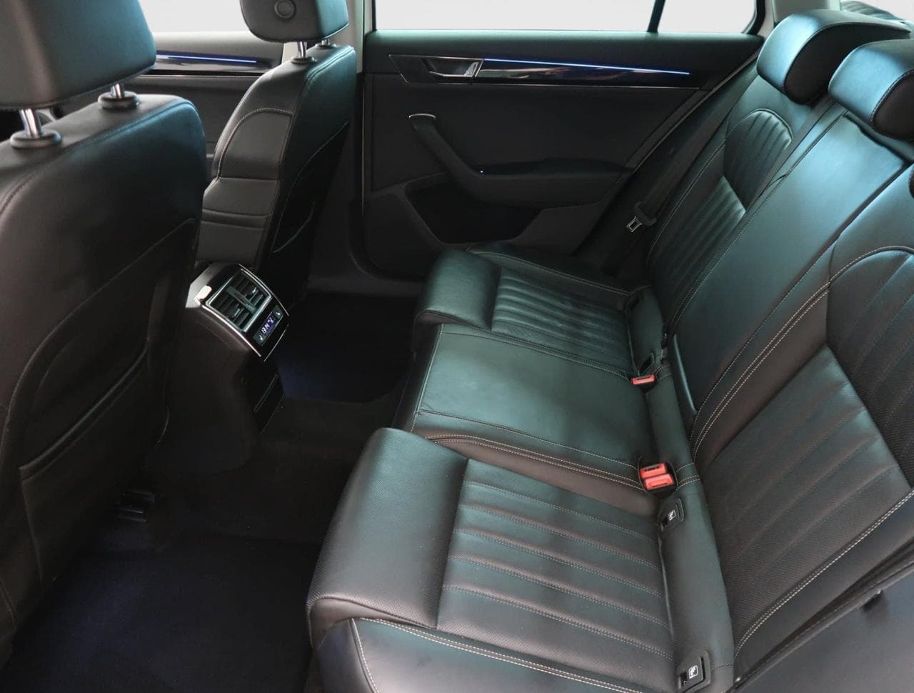 2019 Škoda SUPERB - 15