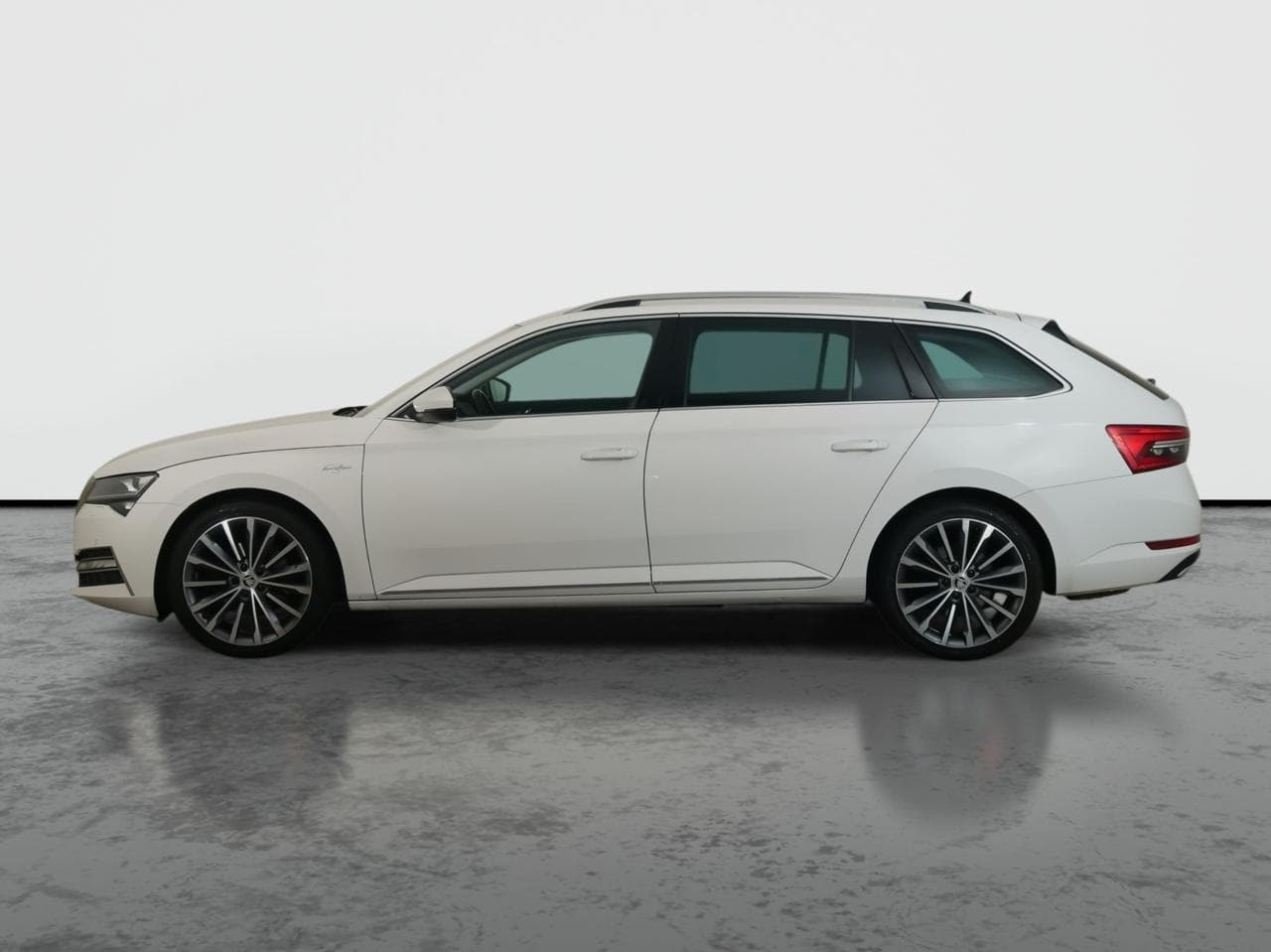 2019 Škoda SUPERB - 4