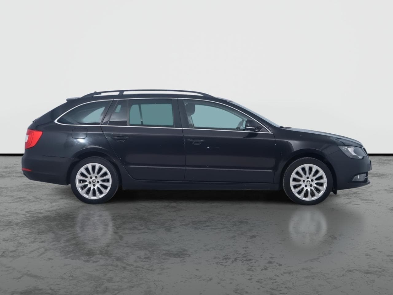 2014 Škoda SUPERB - 12
