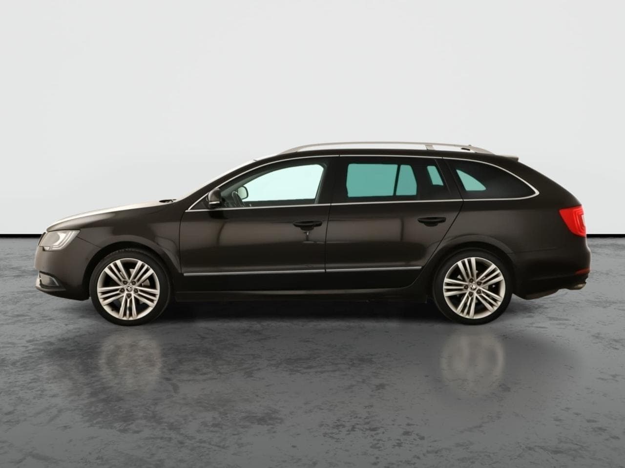 2014 Škoda SUPERB - 4