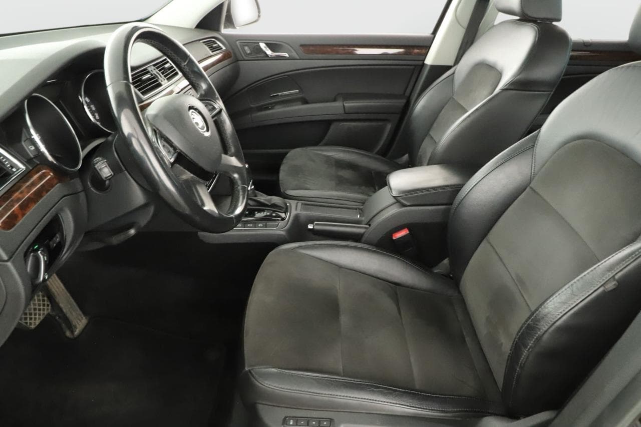 2014 Škoda SUPERB - 12