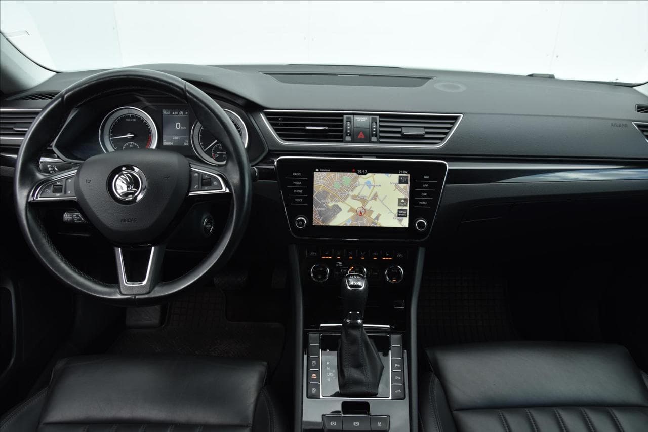 2018 Škoda SUPERB - 23
