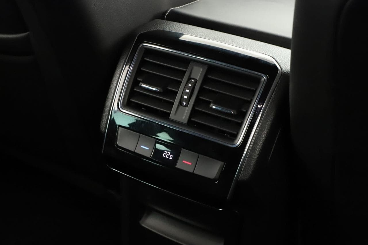 2019 Škoda SUPERB - 19