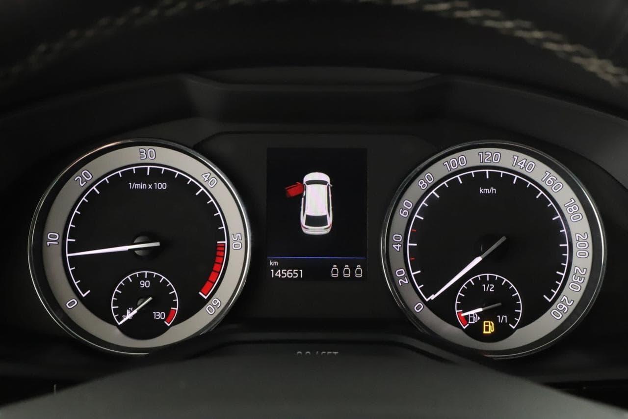 2019 Škoda SUPERB - 15