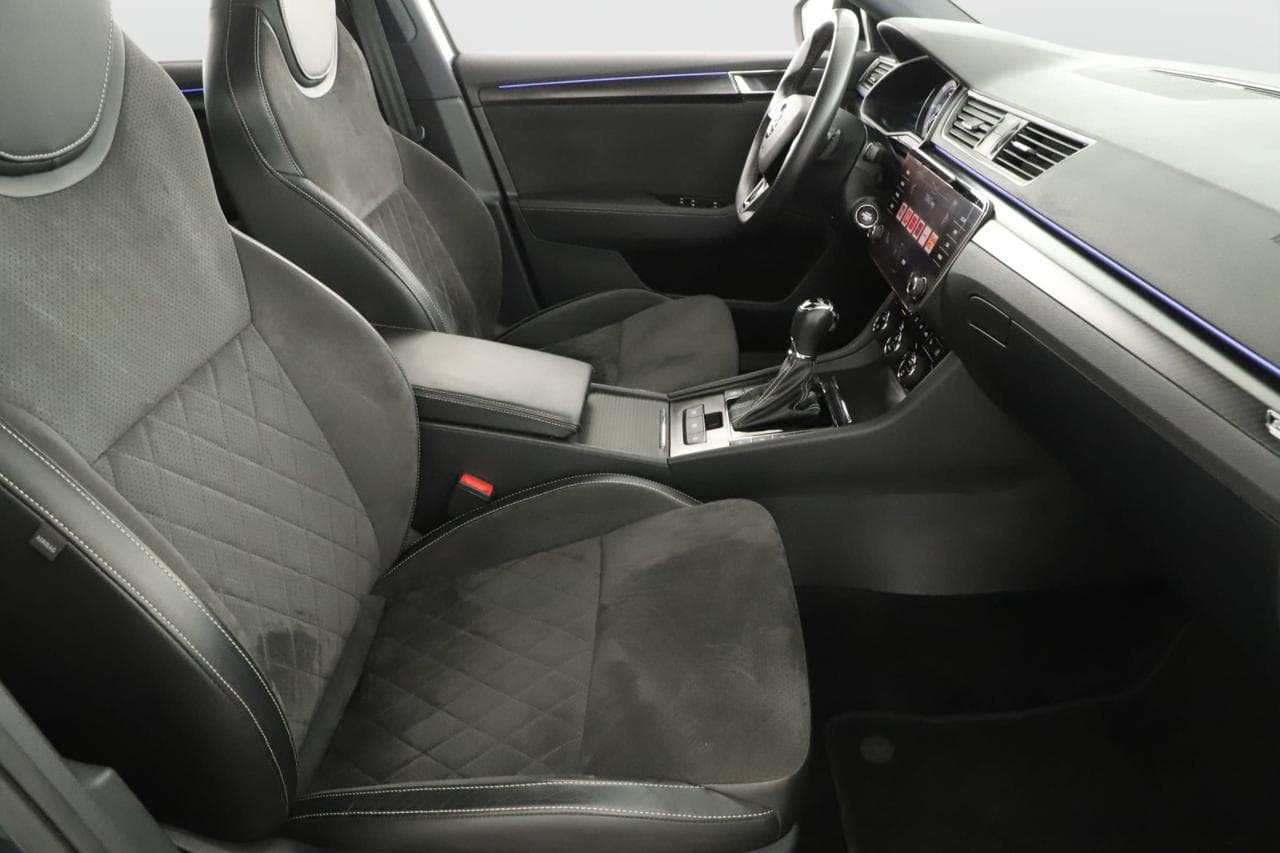 2019 Škoda SUPERB - 11