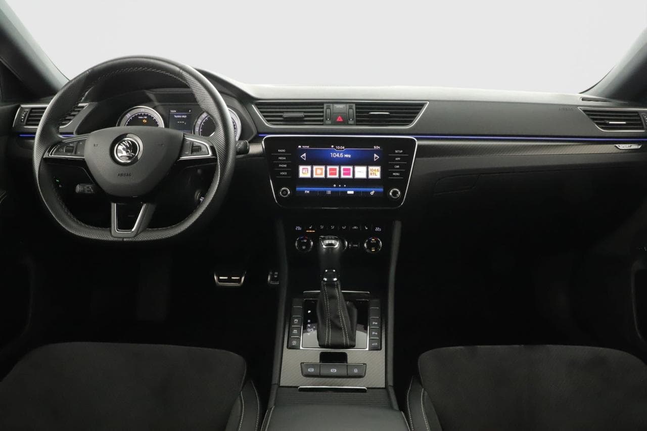 2019 Škoda SUPERB - 9