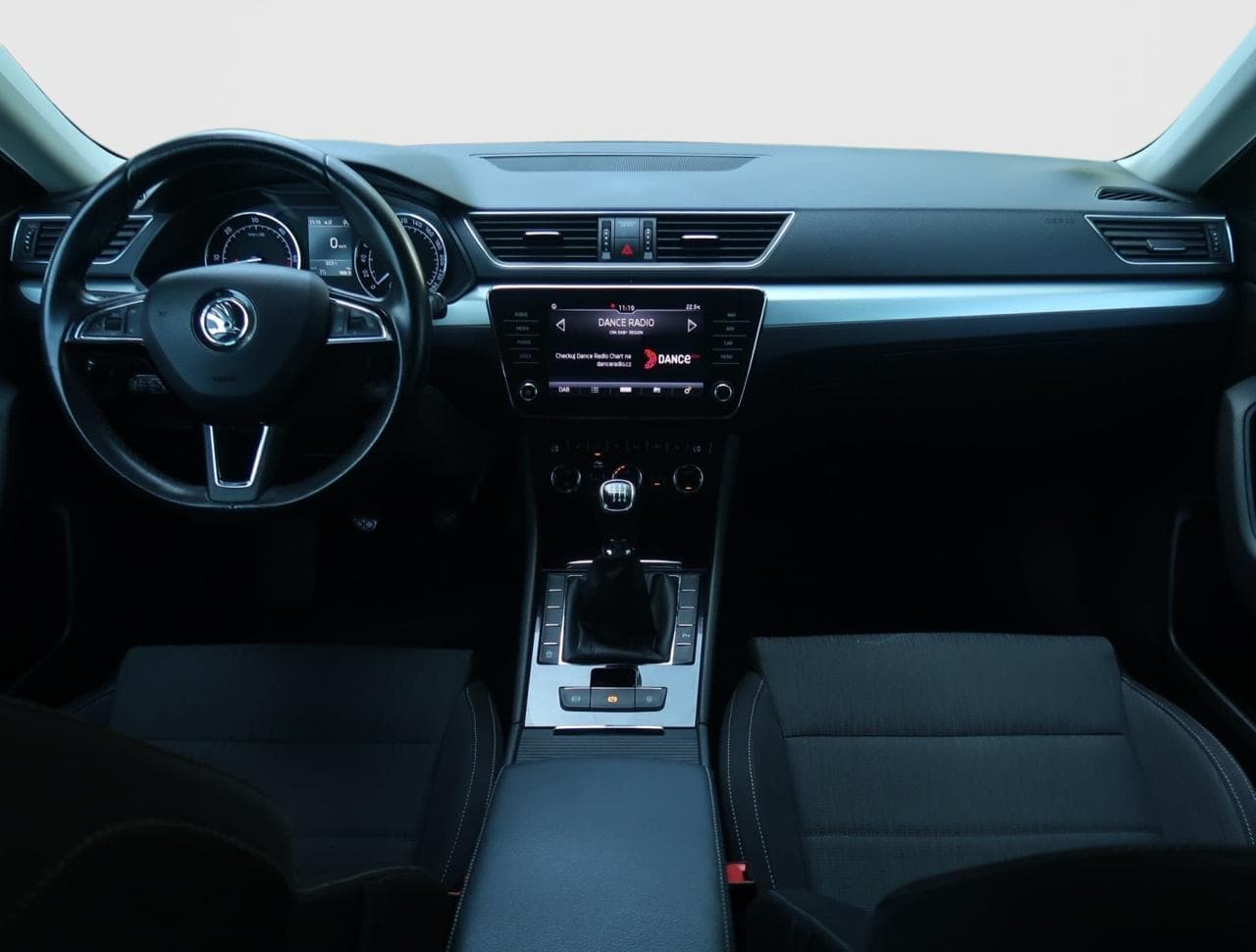 2018 Škoda SUPERB - 10