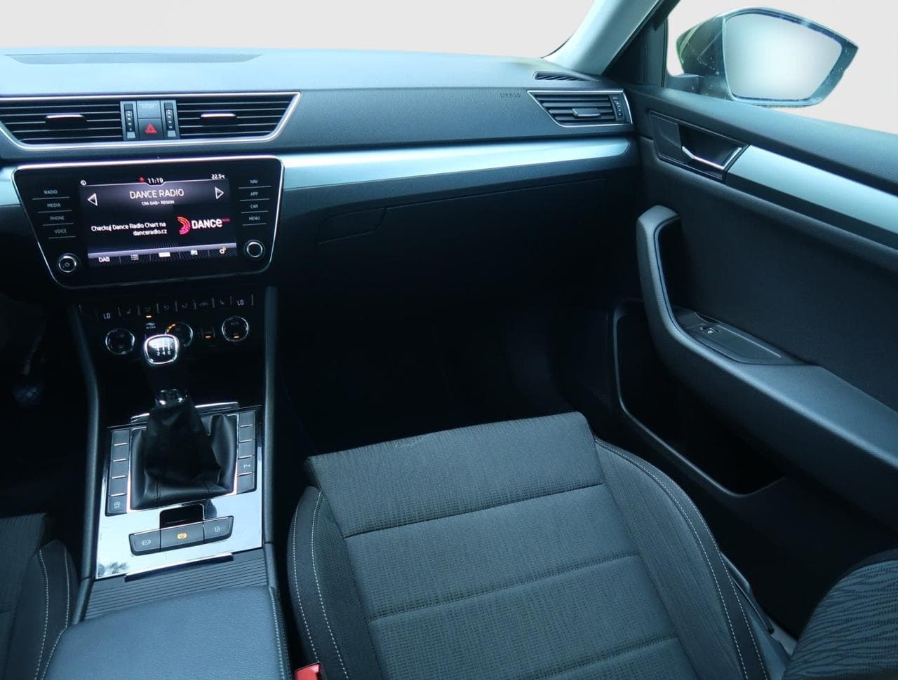 2018 Škoda SUPERB - 12