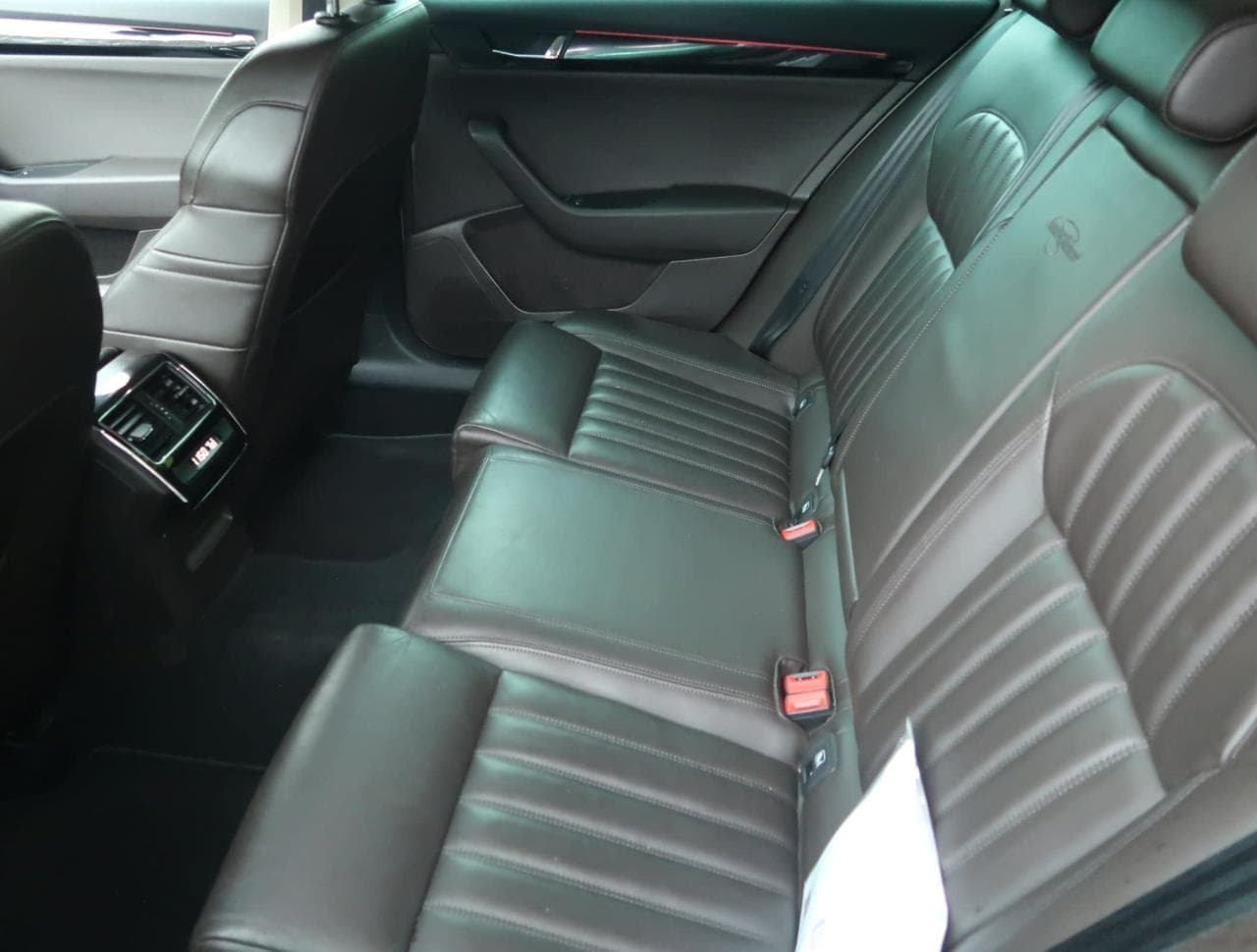 2017 Škoda SUPERB - 18