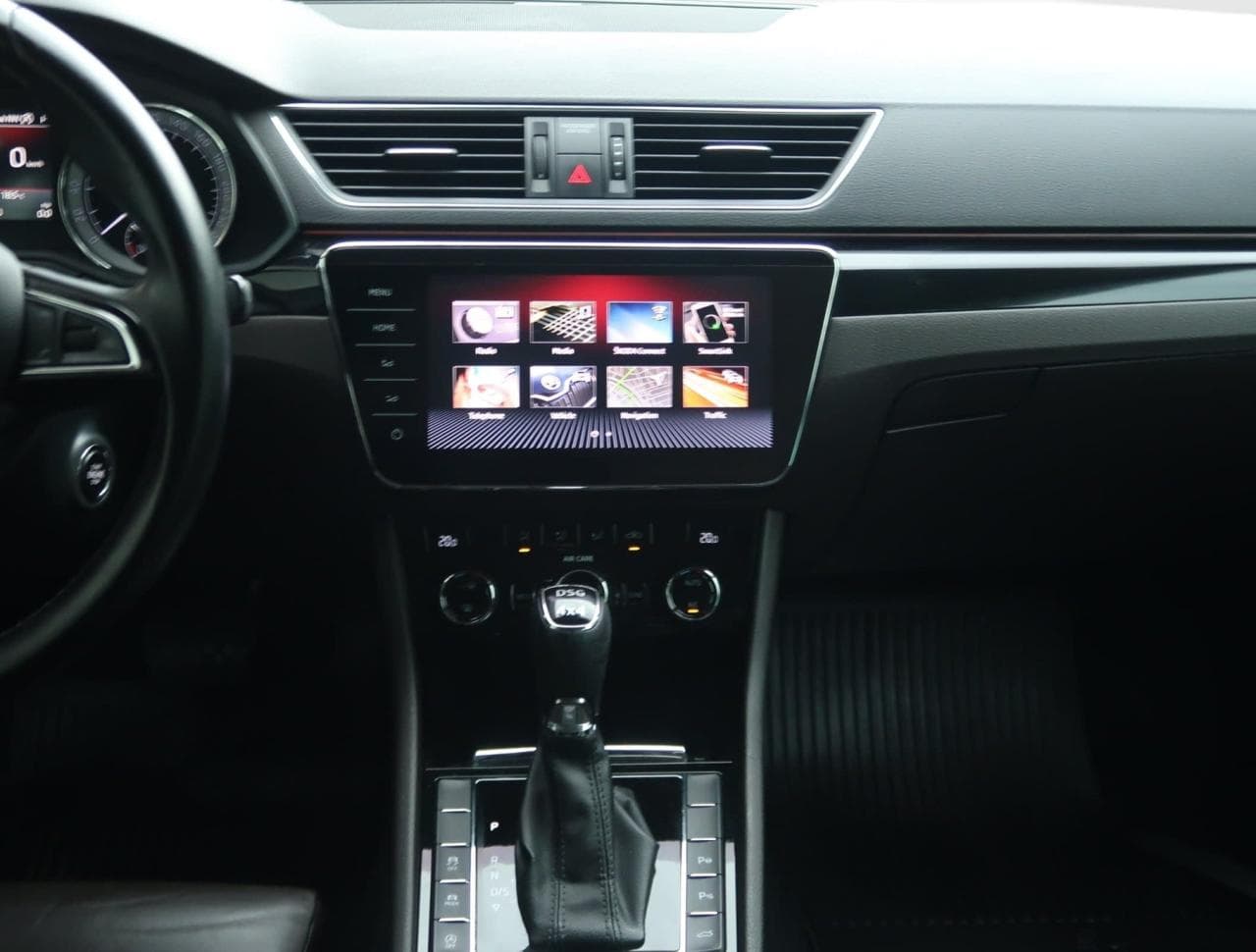 2017 Škoda SUPERB - 23