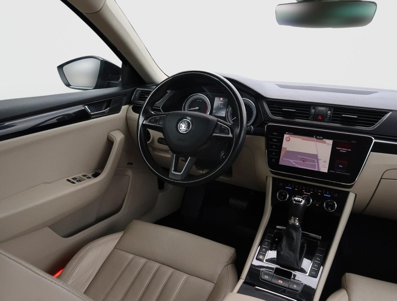 2017 Škoda SUPERB - 9