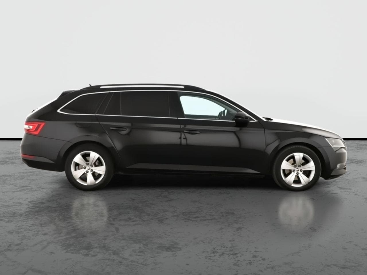 2019 Škoda SUPERB - 8