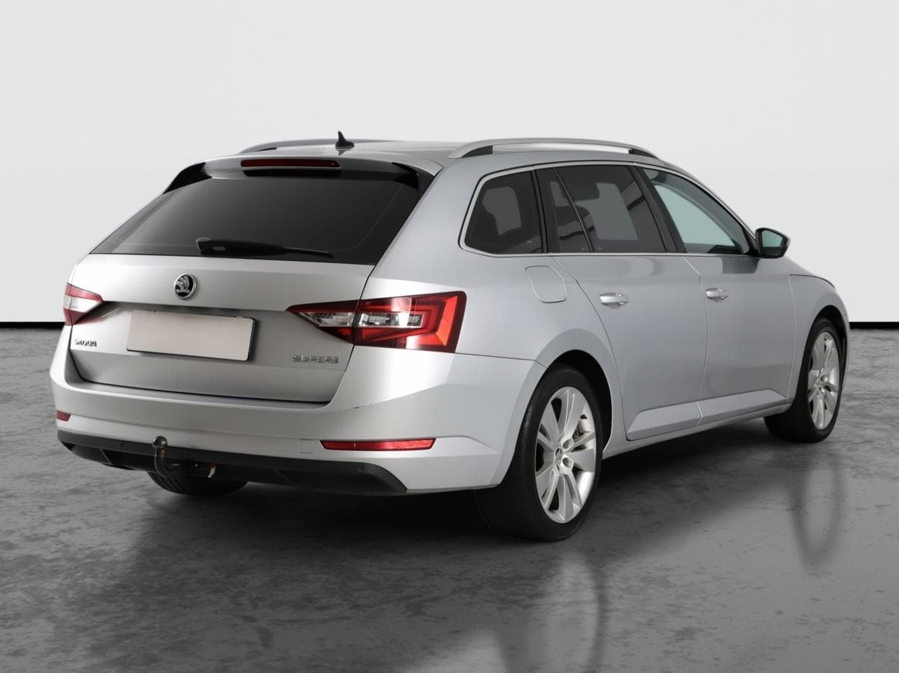 2015 Škoda SUPERB - 12