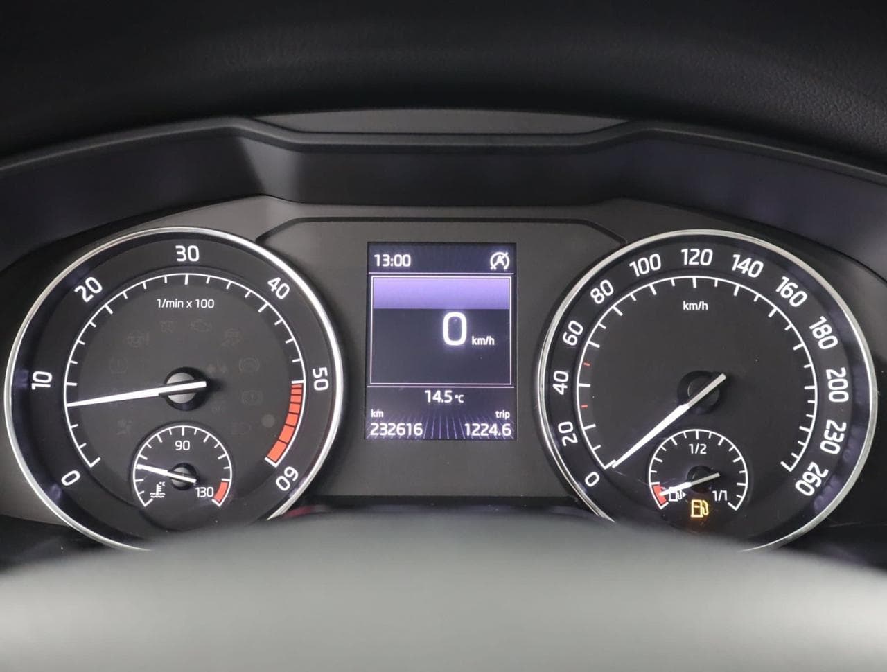 2015 Škoda SUPERB - 32
