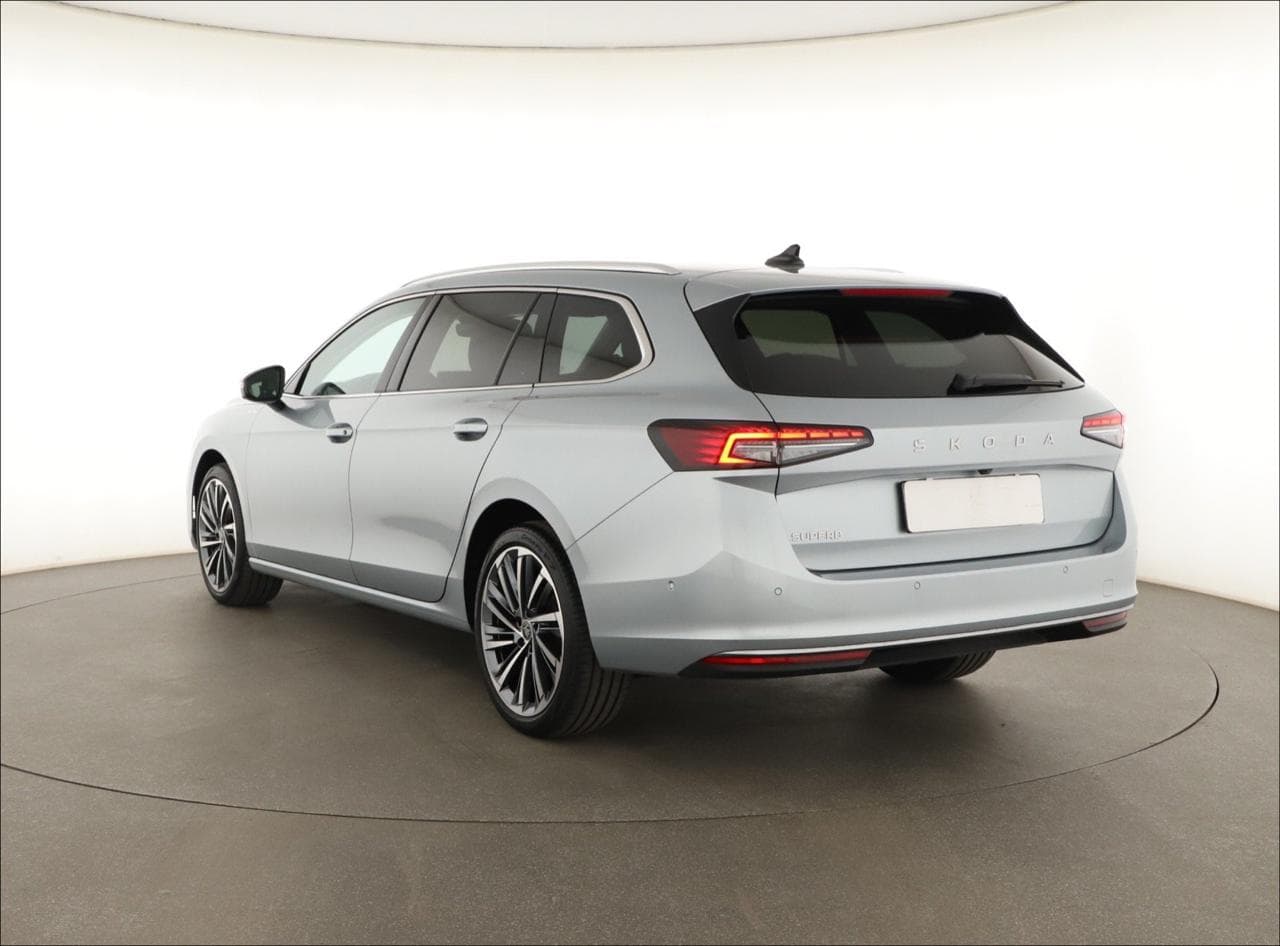 2025 Škoda SUPERB - 9