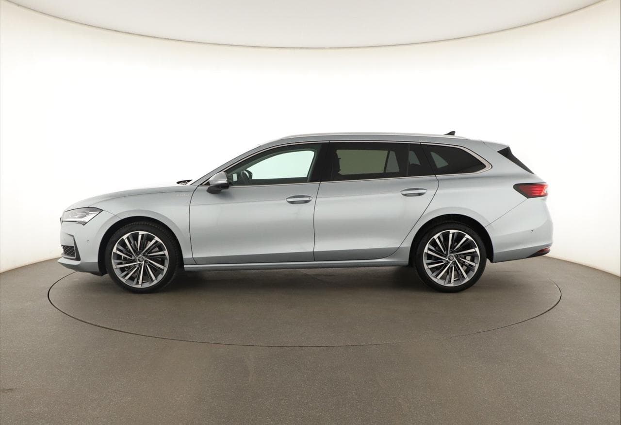 2025 Škoda SUPERB - 7