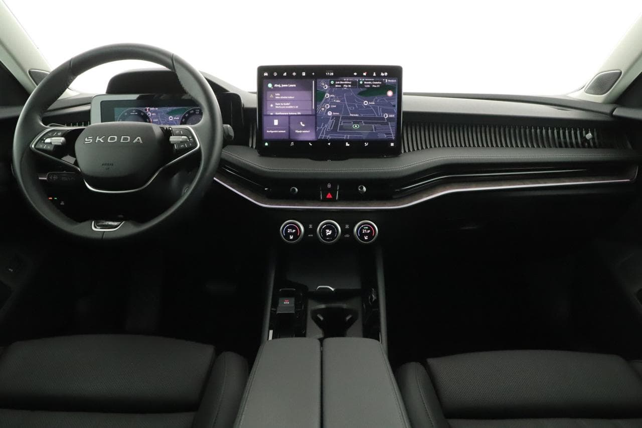 2025 Škoda SUPERB - 17