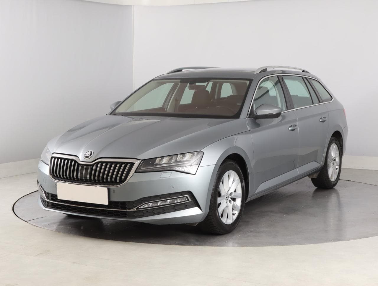 2020 Škoda SUPERB - 5