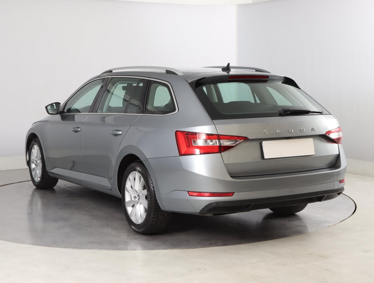 2020 Škoda SUPERB - 7