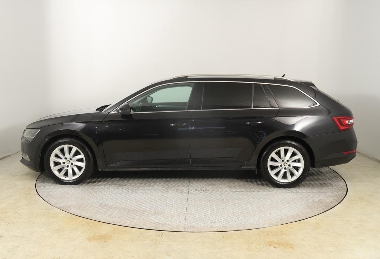 2018 Škoda SUPERB - 4