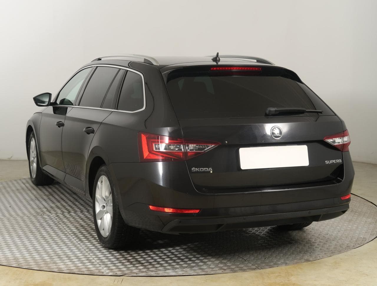 2018 Škoda SUPERB - 5