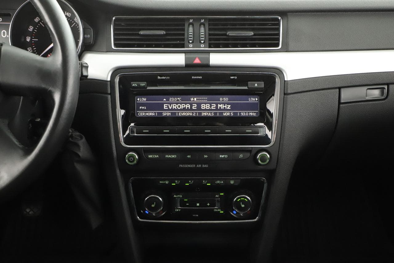 2012 Škoda SUPERB - 29