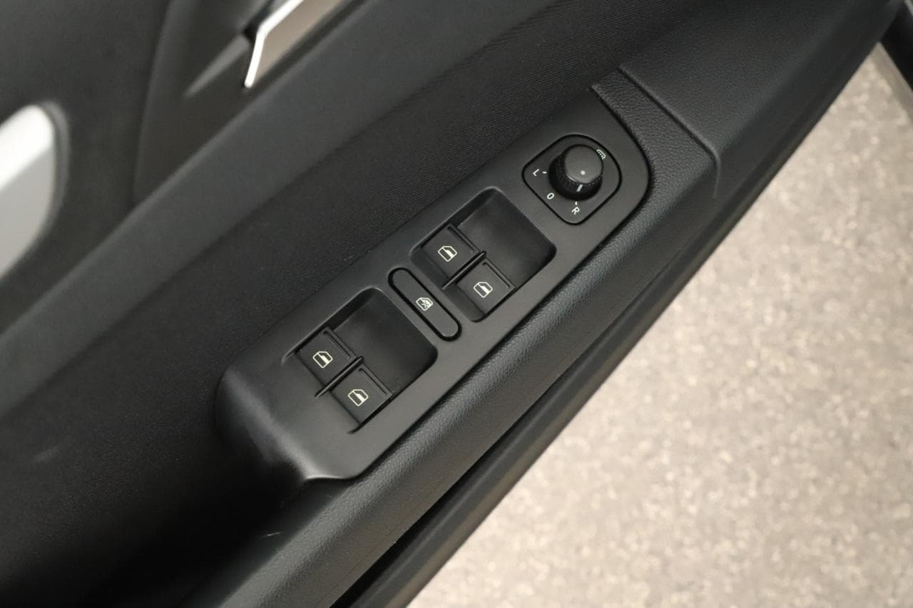 2012 Škoda SUPERB - 31