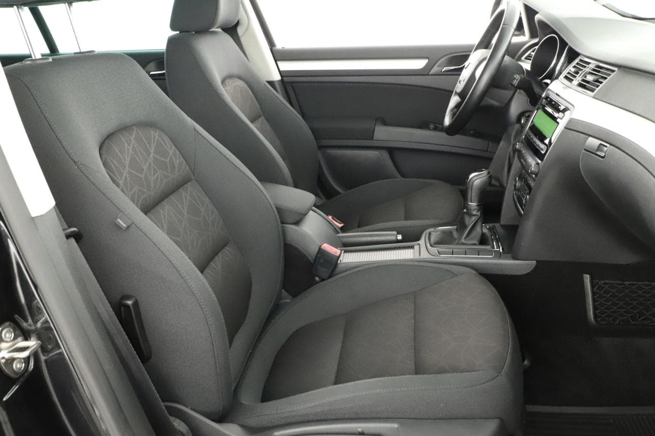2012 Škoda SUPERB - 19