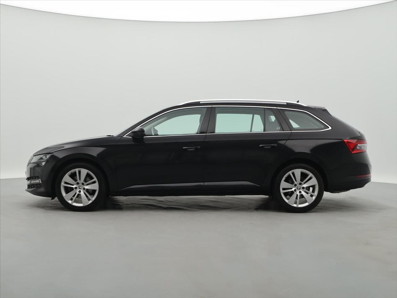 2022 Škoda SUPERB - 17